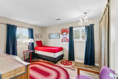 2987 Delta Waters Road Medford OR 97504