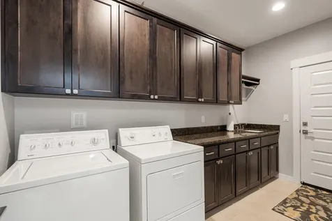 232 Willow Springs Drive Talent OR 97540