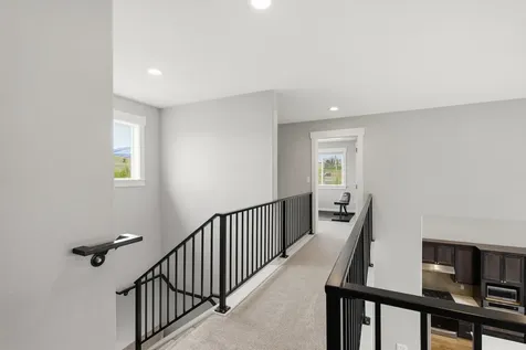 232 Willow Springs Drive Talent OR 97540