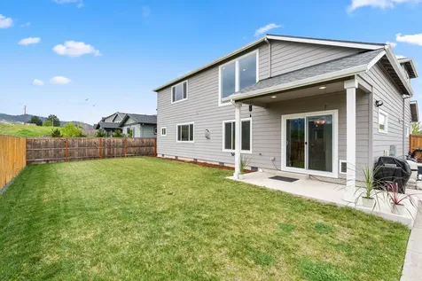 232 Willow Springs Drive Talent OR 97540
