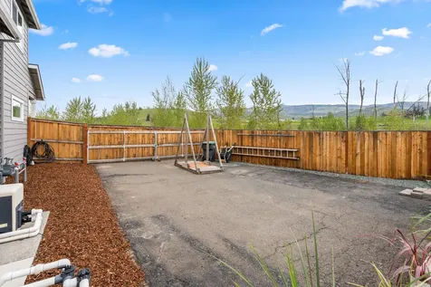 232 Willow Springs Drive Talent OR 97540