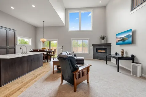 232 Willow Springs Drive Talent OR 97540