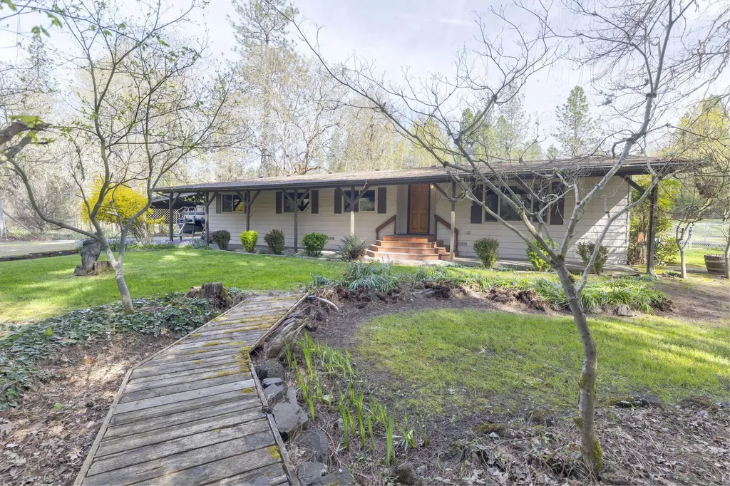 5600 Demaray Drive Grants Pass OR 97527