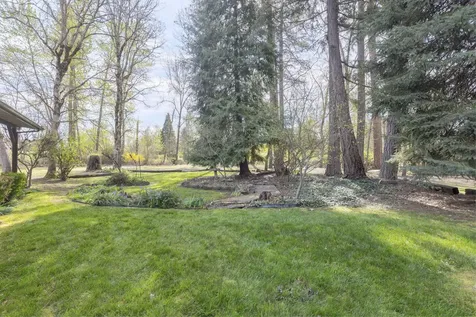5600 Demaray Drive Grants Pass OR 97527