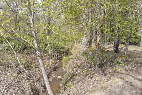 5600 Demaray Drive Grants Pass OR 97527