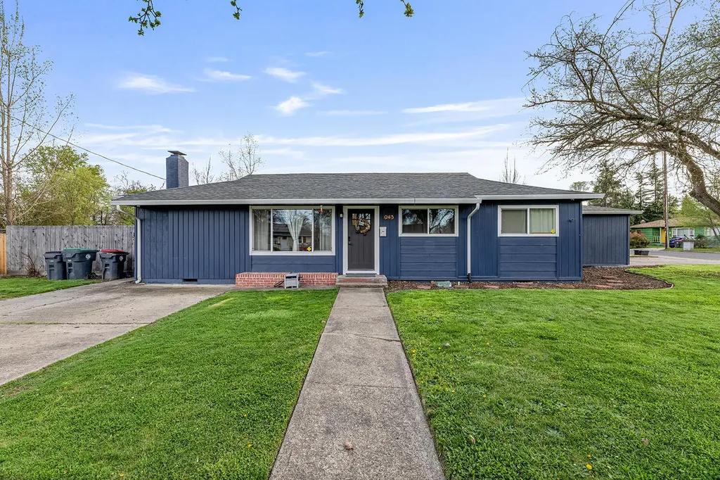 943 Winchester Avenue Medford OR 97501