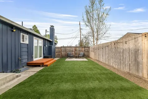 943 Winchester Avenue Medford OR 97501