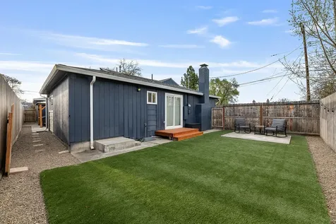 943 Winchester Avenue Medford OR 97501