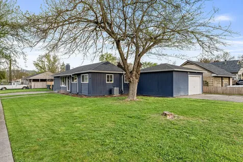 943 Winchester Avenue Medford OR 97501
