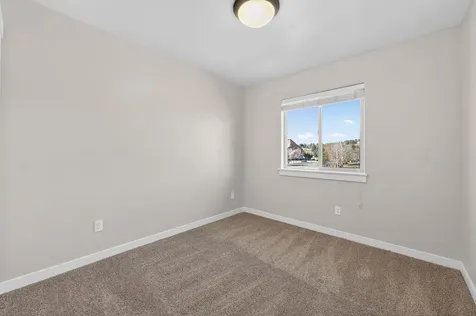 3135 SW 28th Street Redmond OR 97756