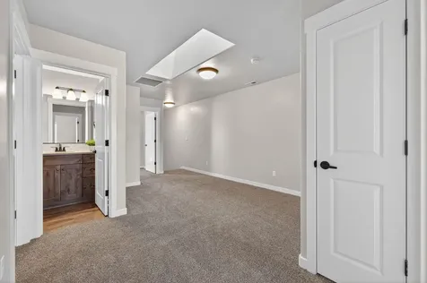 3135 SW 28th Street Redmond OR 97756