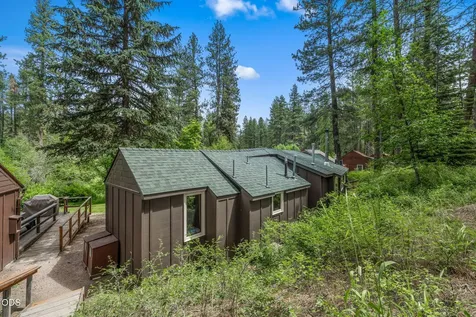 13375 SW Forest Service Road Camp Sherman OR 97730