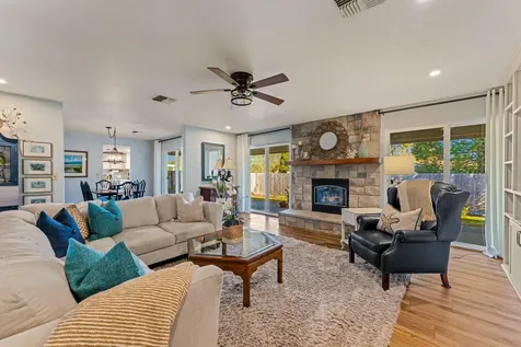 1206 Devonshire Way Grants Pass OR 97527