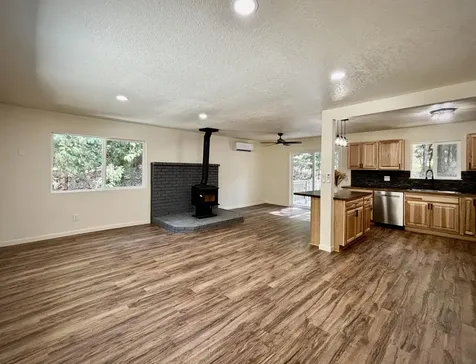 5125 Hugo Road Grants Pass OR 97526