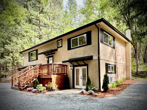 5125 Hugo Road Grants Pass OR 97526