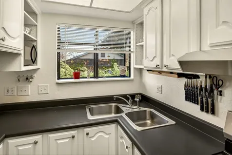 495 Chestnut Street Ashland OR 97520