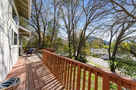 105 Cedar Ridge Terrace Rogue River OR 97537