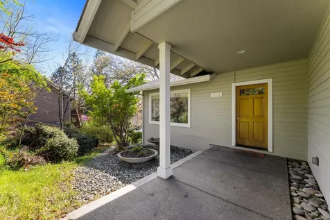 105 Cedar Ridge Terrace Rogue River OR 97537