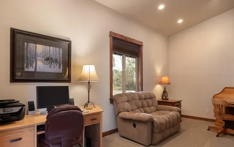 4101 NW 21st Street Redmond OR 97756