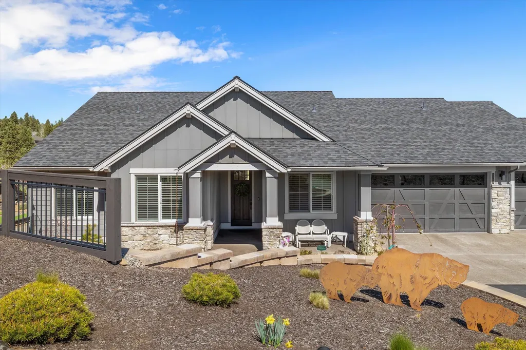 2704 NW Fairway Heights Drive Bend OR 97703