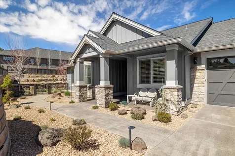 2704 NW Fairway Heights Drive Bend OR 97703