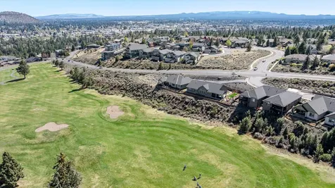2704 NW Fairway Heights Drive Bend OR 97703