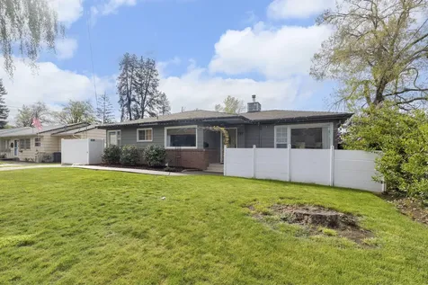 727 NE Memorial Drive Grants Pass OR 97526