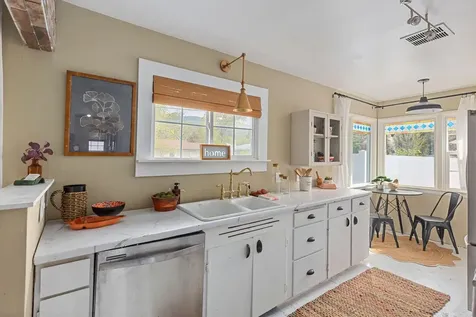 727 NE Memorial Drive Grants Pass OR 97526
