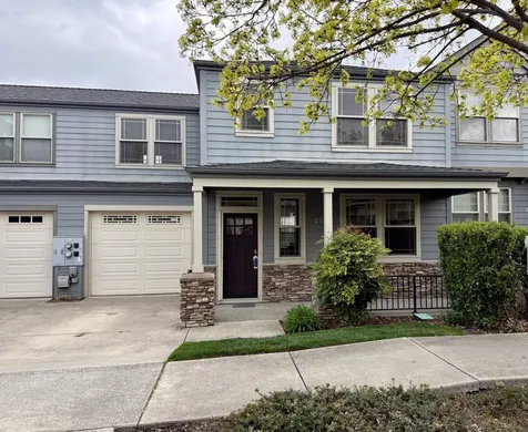 2221 Dollarhide Way Ashland OR 97520
