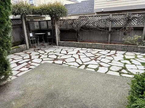 2221 Dollarhide Way Ashland OR 97520