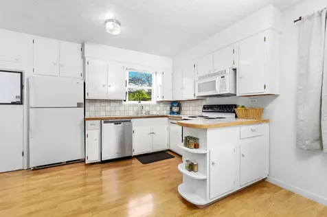 2326 Evergreen Avenue NE Salem OR 97301