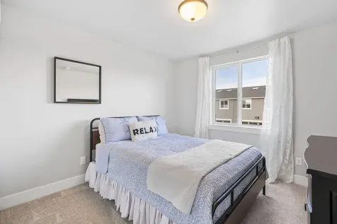 3722 NE Petrosa Avenue Bend OR 97701