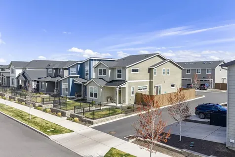3722 NE Petrosa Avenue Bend OR 97701