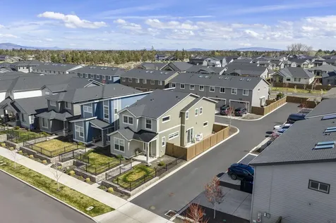 3722 NE Petrosa Avenue Bend OR 97701