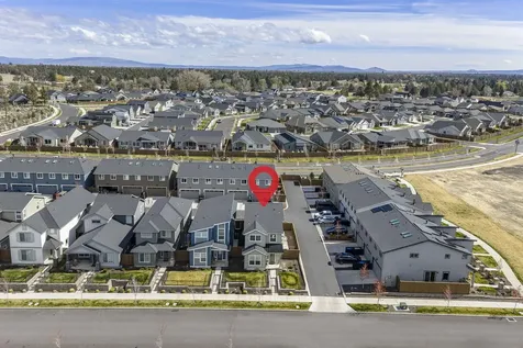 3722 NE Petrosa Avenue Bend OR 97701