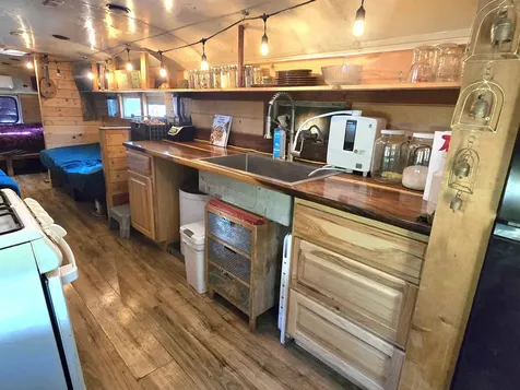 12726 Water Gap Road Williams OR 97544