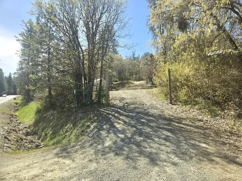 12726 Water Gap Road Williams OR 97544
