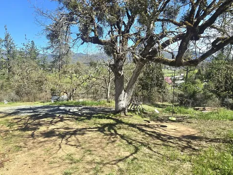 12726 Water Gap Road Williams OR 97544