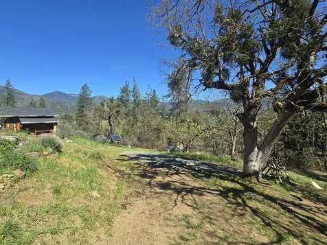 12726 Water Gap Road Williams OR 97544