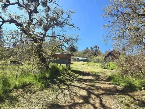 12726 Water Gap Road Williams OR 97544