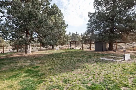 6446 NW Lynch Lane Redmond OR 97756