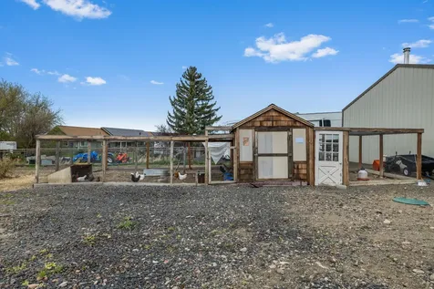 2514 S Adams Drive Madras OR 97741