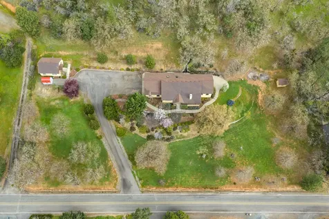 240 Mina Lane Grants Pass OR 97526