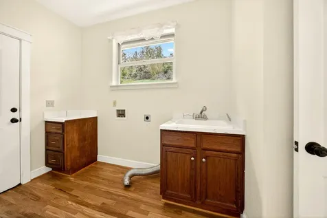 240 Mina Lane Grants Pass OR 97526