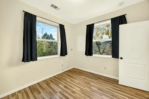 240 Mina Lane Grants Pass OR 97526