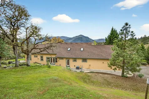 240 Mina Lane Grants Pass OR 97526