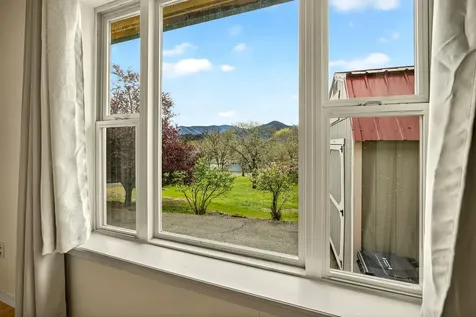240 Mina Lane Grants Pass OR 97526