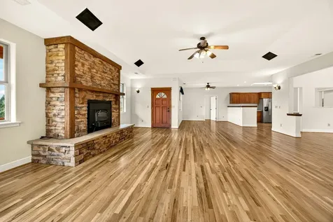 240 Mina Lane Grants Pass OR 97526