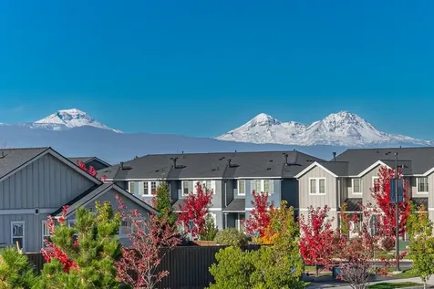 3734 NE Petrosa Avenue Bend OR 97701