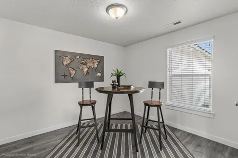 3717 Luchu Street Medford OR 97504